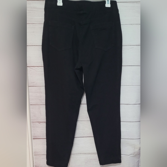 Nwot Logo Jogger jeans size 14 - Picture 8 of 8